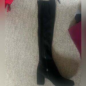 Women's Black Knee-High Block Heel Boots